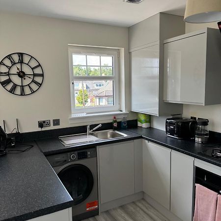 Modern 3 Bedroom Apartment In Markinch, Fife Eksteriør billede