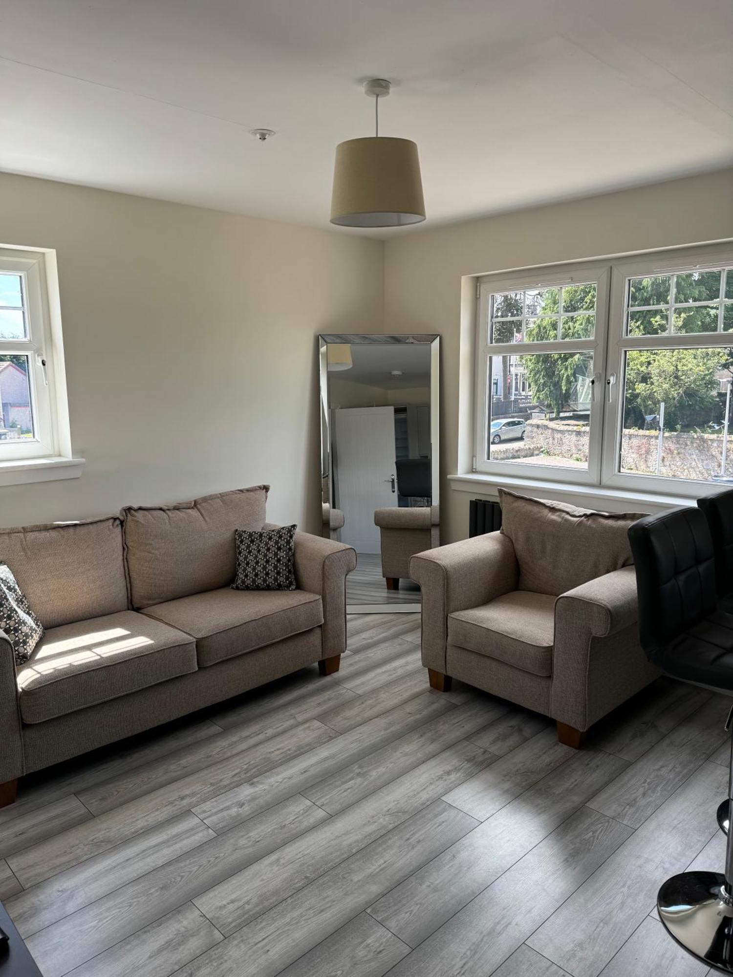 Modern 3 Bedroom Apartment In Markinch, Fife Eksteriør billede